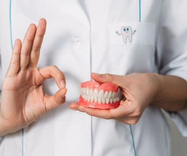 Why Choose Us for Dentures Treatment