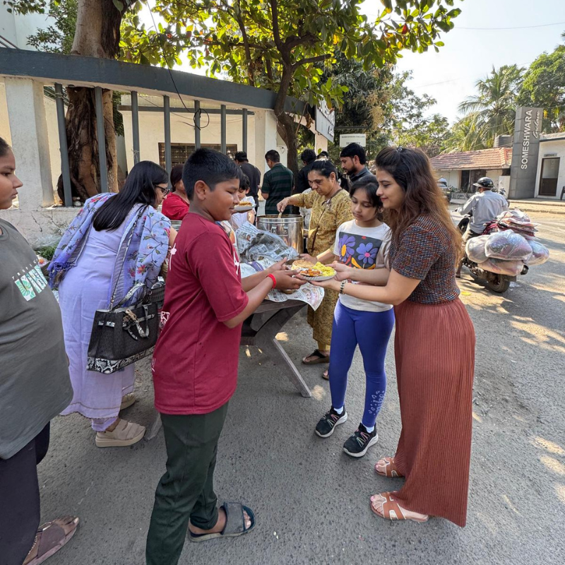 Helping community through CSR activity by Smile Invent Dental ClinicHelping community through CSR activity by Smile Invent Dental Clinic